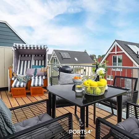 Vakantiehuis In With Swimming Pool